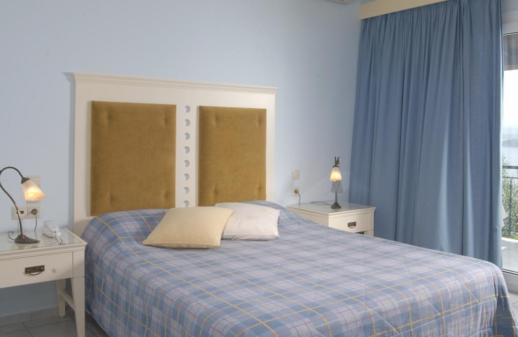Marilena Hotel Ypsos Værelse billede